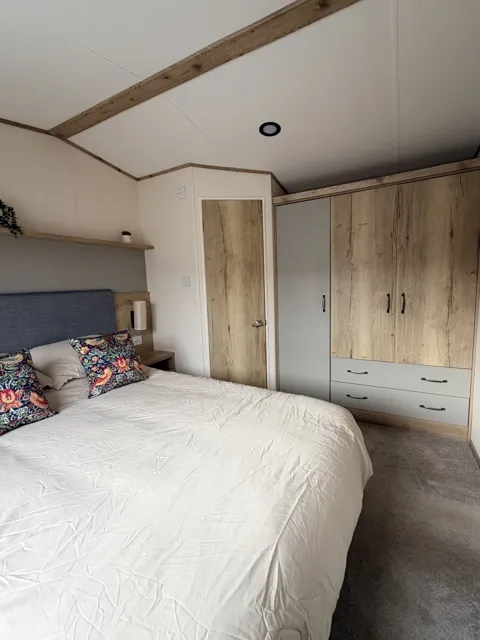 Blenheim master bedroom facing away from window