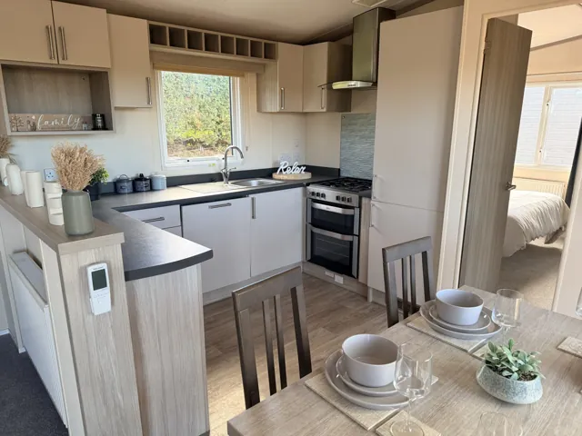 Kensington — kitchen 2